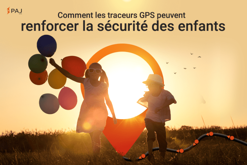 Deux enfants samusent en securite avec positionnement GPS en arriere plan