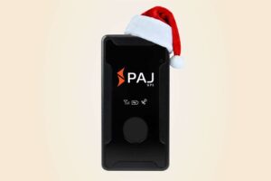 PAJ EASY Finder 4G avec chapeau de Noel