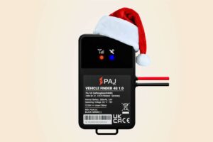 PAJ VEHICLE Finder 4g 1.0 avec chapeau de Noel